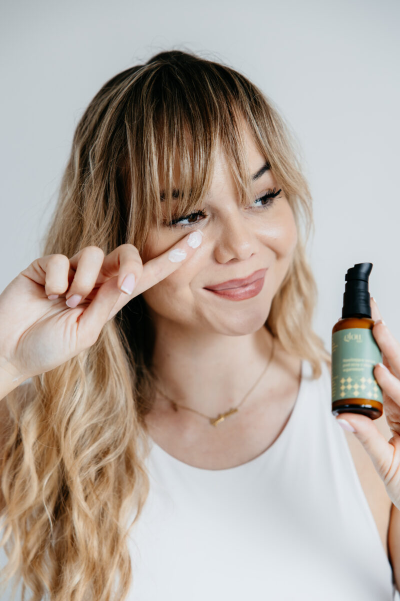 Nawilżające serum pod oczy z olejem arganowym [50ml] - obrazek 3